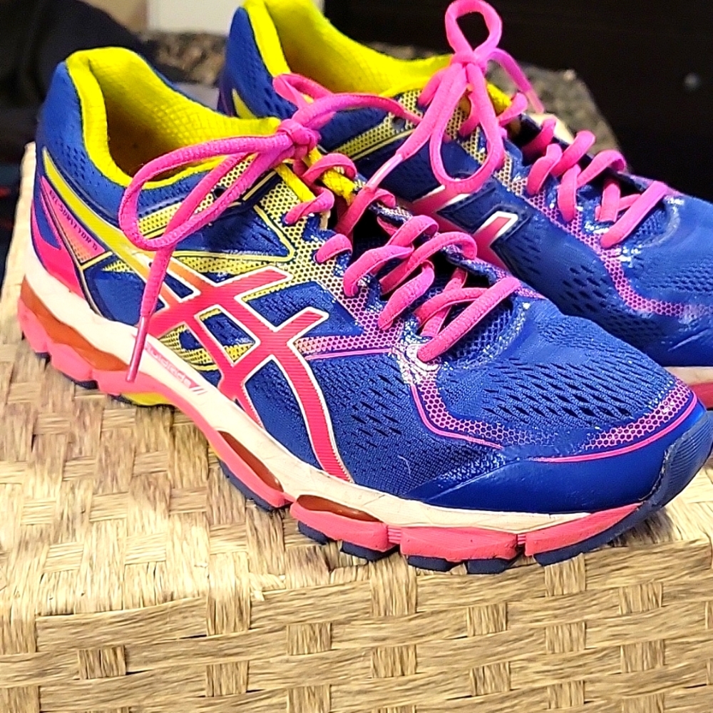 Women's Athletic Sneakers